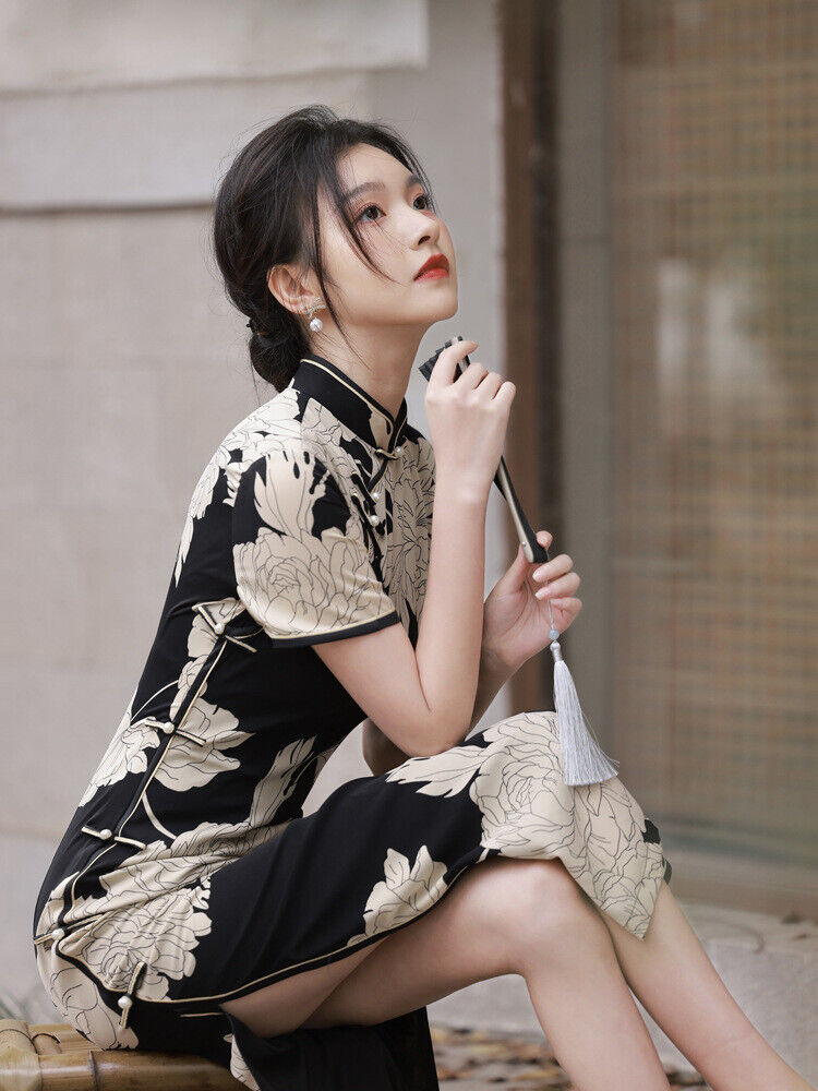 Luxurious Chinese Trimmed Large Ivory Floral Prints Black Cheongsam Qipao Dress