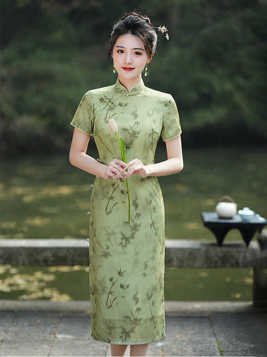 Traditional Ladies Elegant Chinese Bamboo Prints Green Qipao Cheongsam Dress