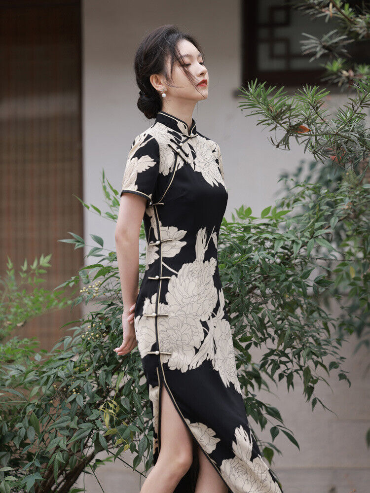 Luxurious Chinese Trimmed Large Ivory Floral Prints Black Cheongsam Qipao Dress