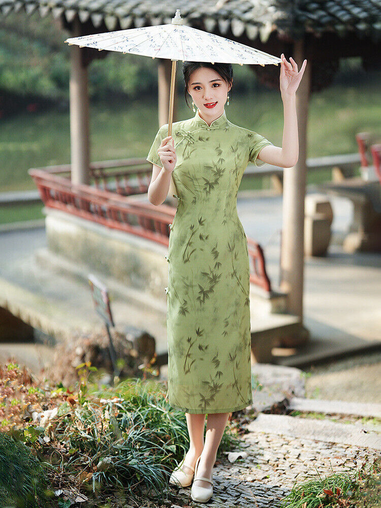 Traditional Ladies Elegant Chinese Bamboo Prints Green Qipao Cheongsam Dress