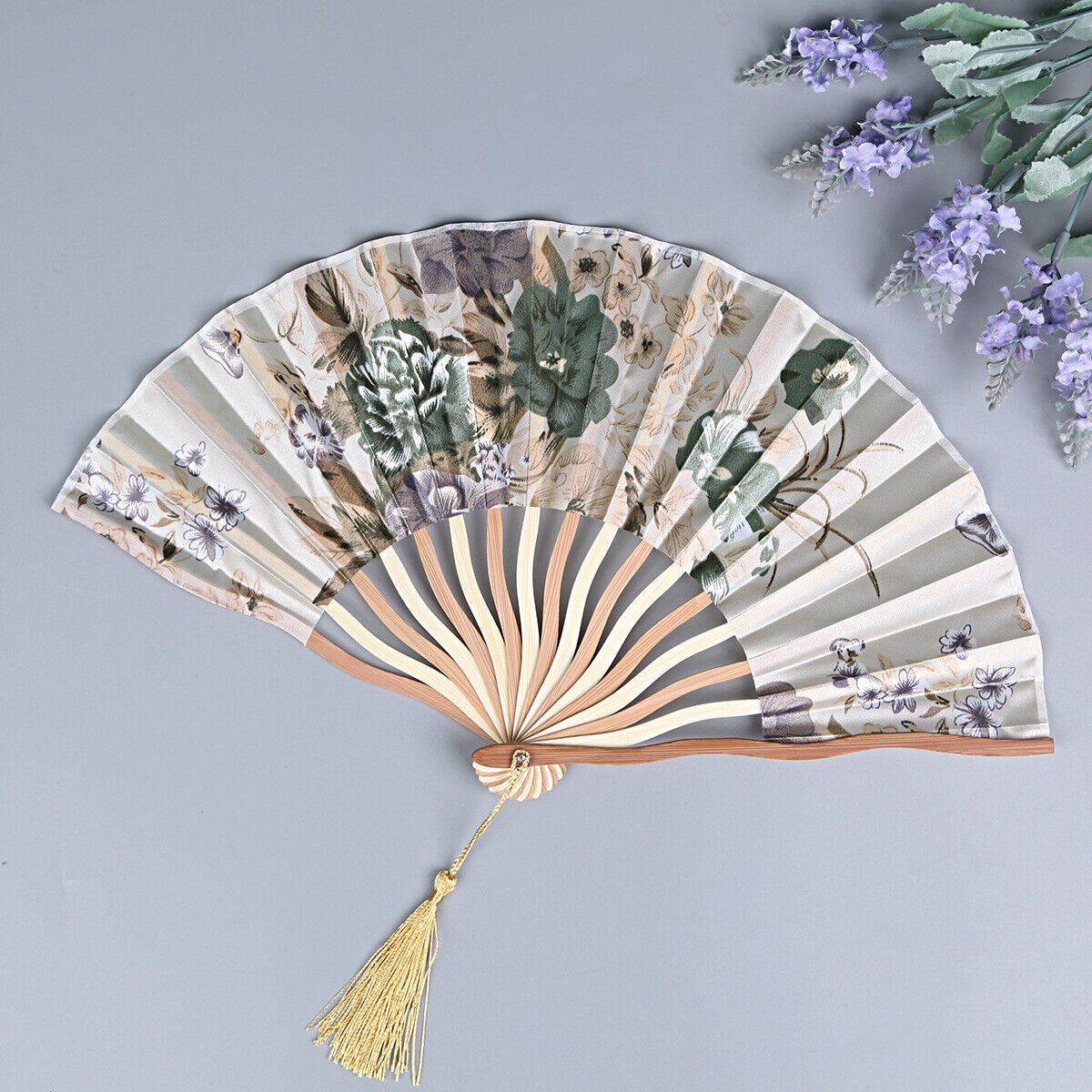 New Chinese Japanese Variety of Floral Blossom Gold Wooden Hand Fan ccfan222