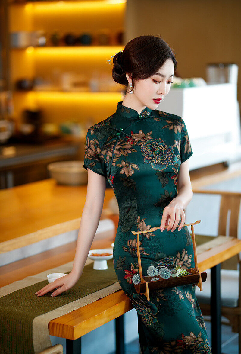 Luxurious Chinese Green Golden Peony Floral Prints Short Cheongsam Qipao Dress