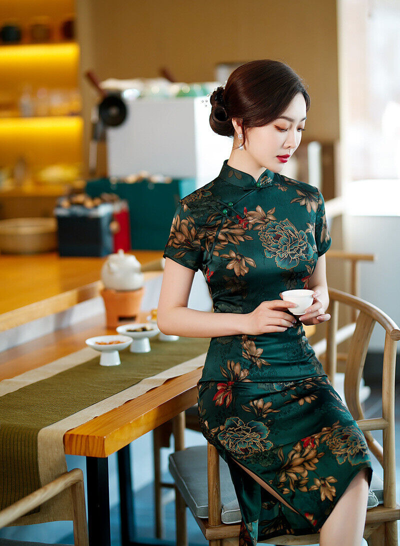 Luxurious Chinese Green Golden Peony Floral Prints Short Cheongsam Qipao Dress