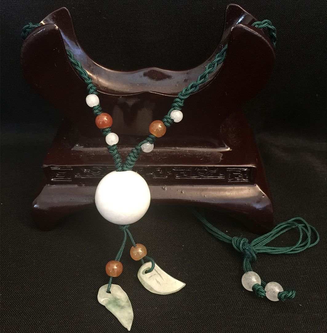 Handmade Ladies Oriental Chinese Pearl Shape Jade Adjustable Necklace jneck9