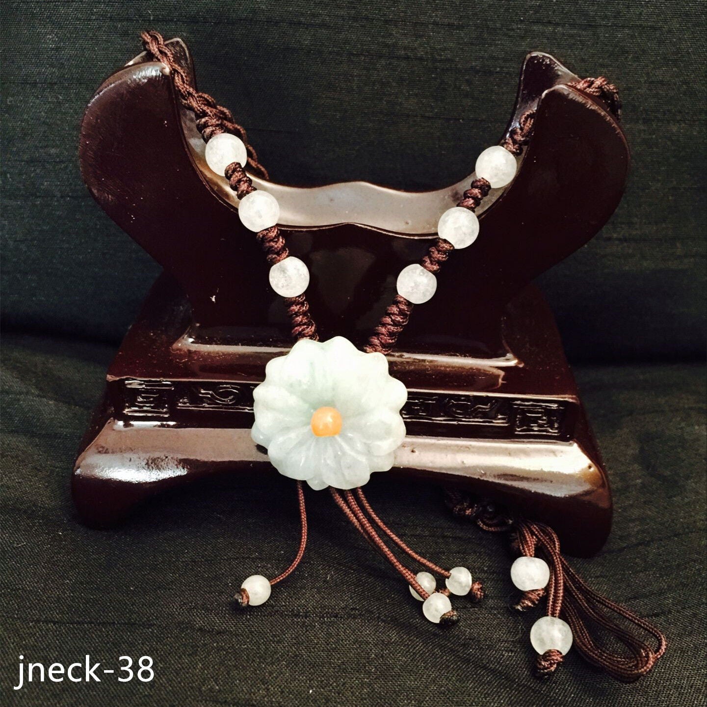 Elegant Handmade Ladies Oriental Chinese Jade Flower Adjustable Necklace jneck5